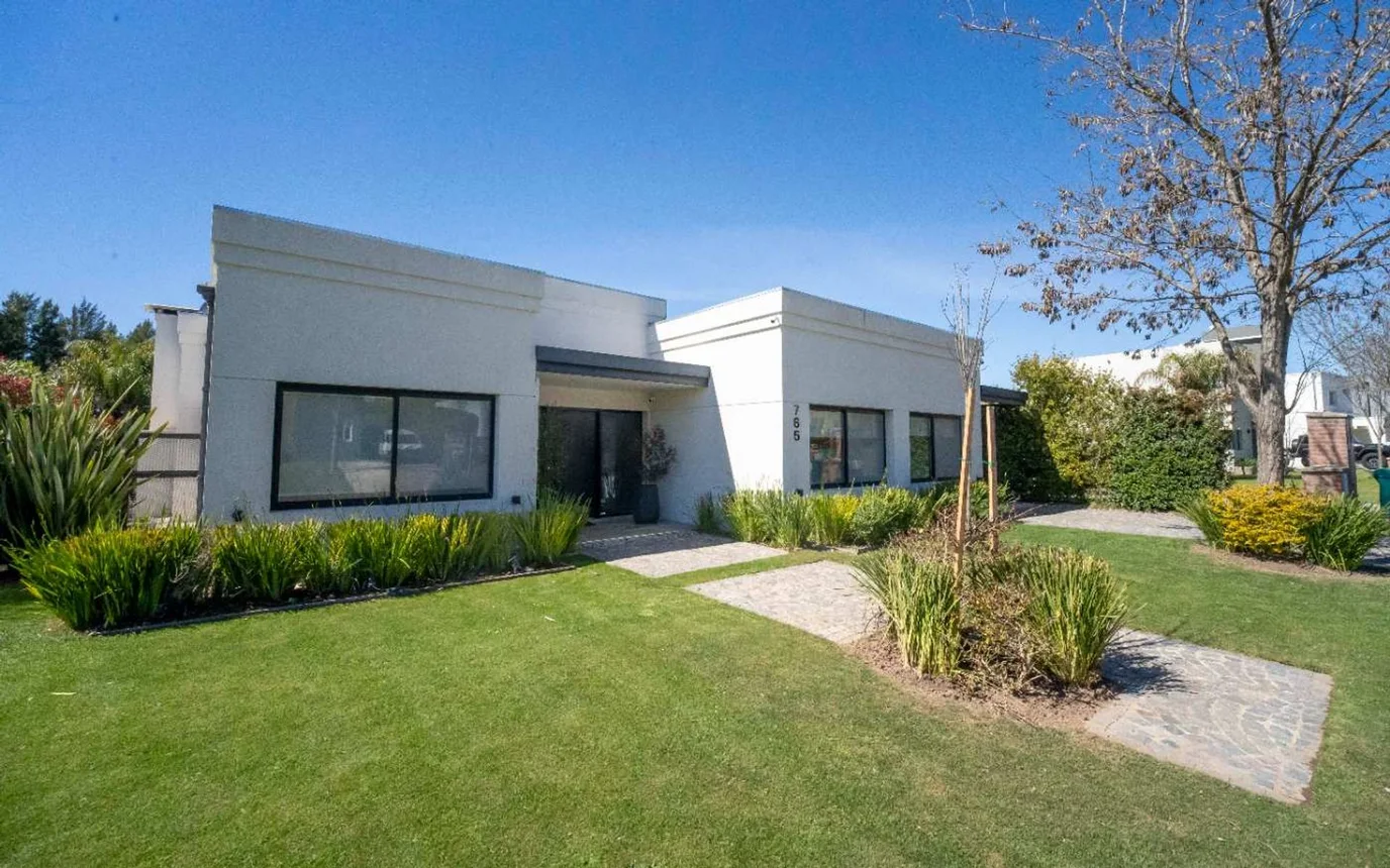 Casa en venta en Belén de Escobar, foto 2