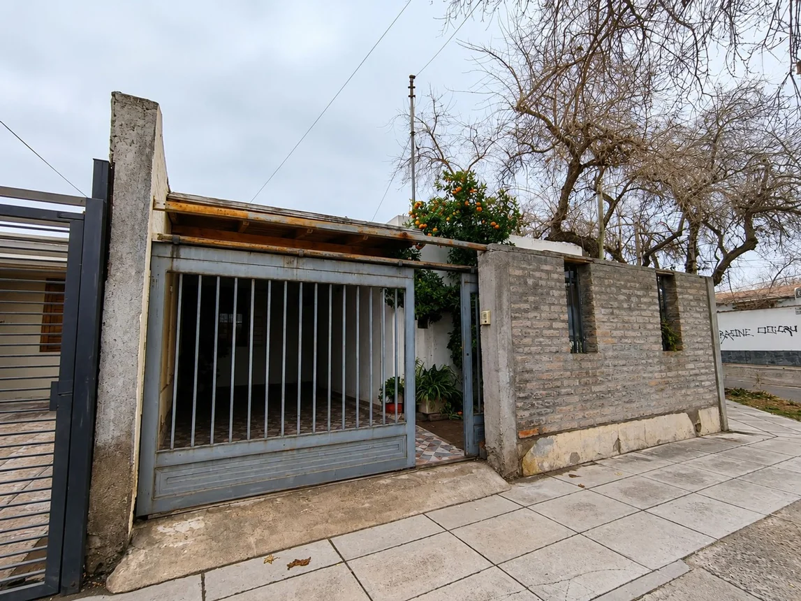 Casa en venta en Godoy Cruz