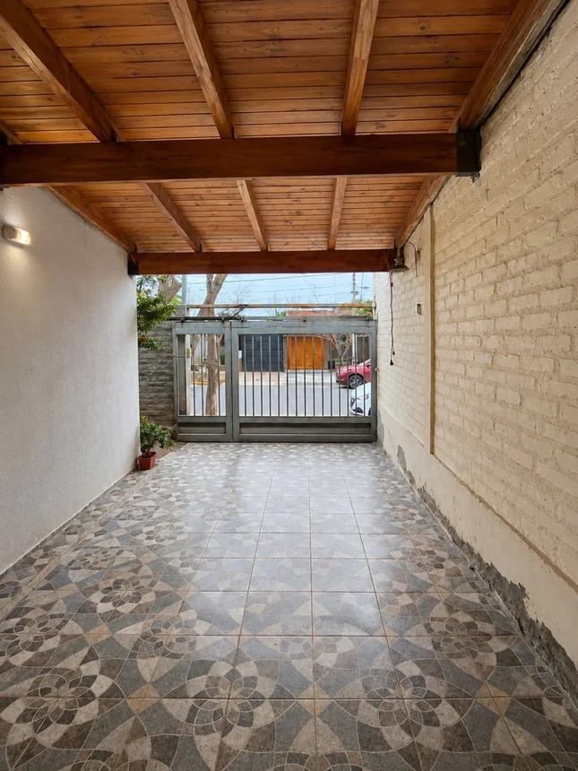 Casa en venta en Godoy Cruz, foto 2