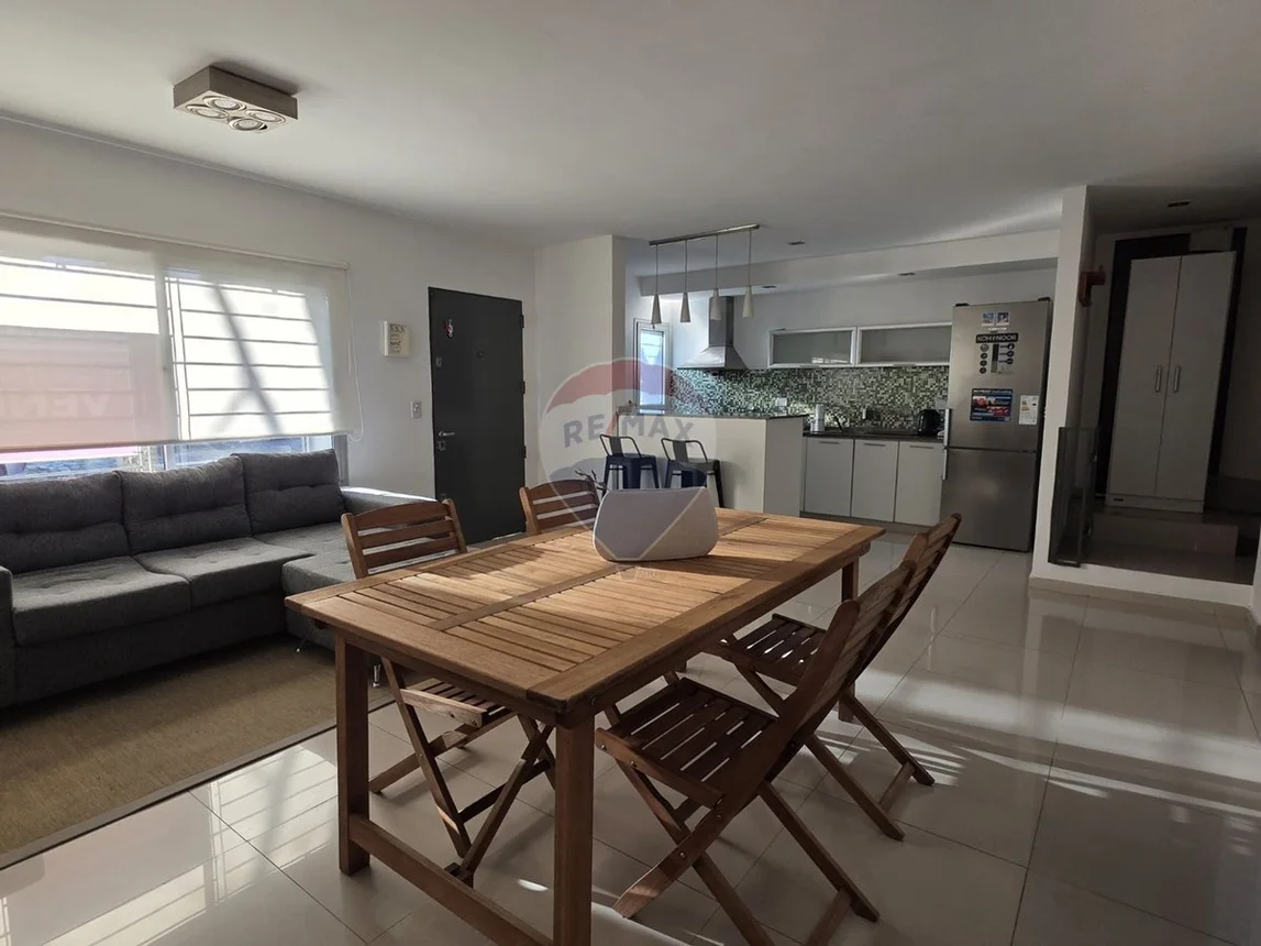 PH de 3 ambientes en venta en Bernal Este, Zeballos 0, foto 4