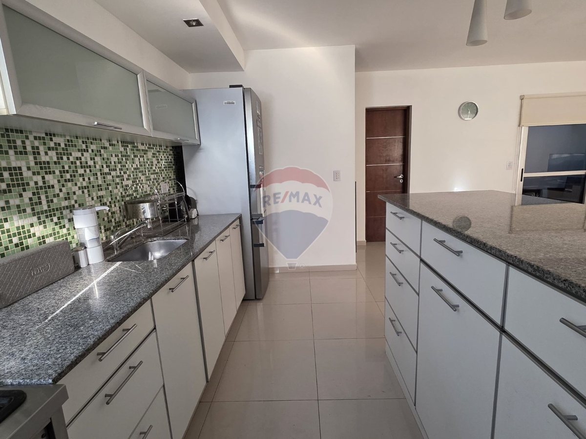 Foto 6 — VENTA PH BERNAL