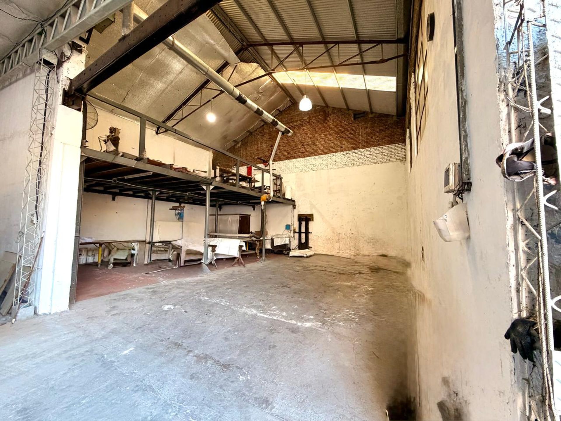 Foto 9 — ALQUILER GALPON QUILMES OESTE