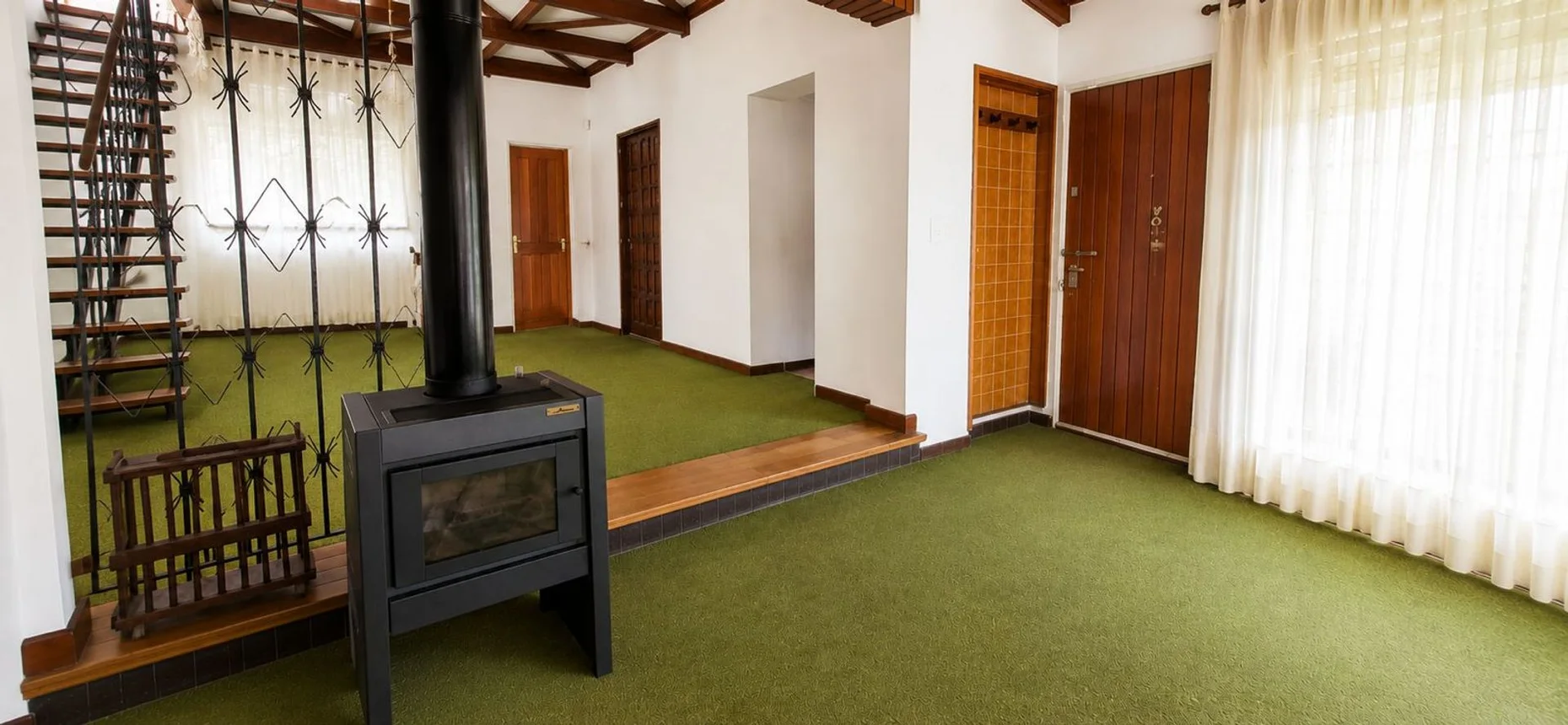 Casa de 7 ambientes en venta en San Carlos de Bariloche, Rolando 800, foto 4