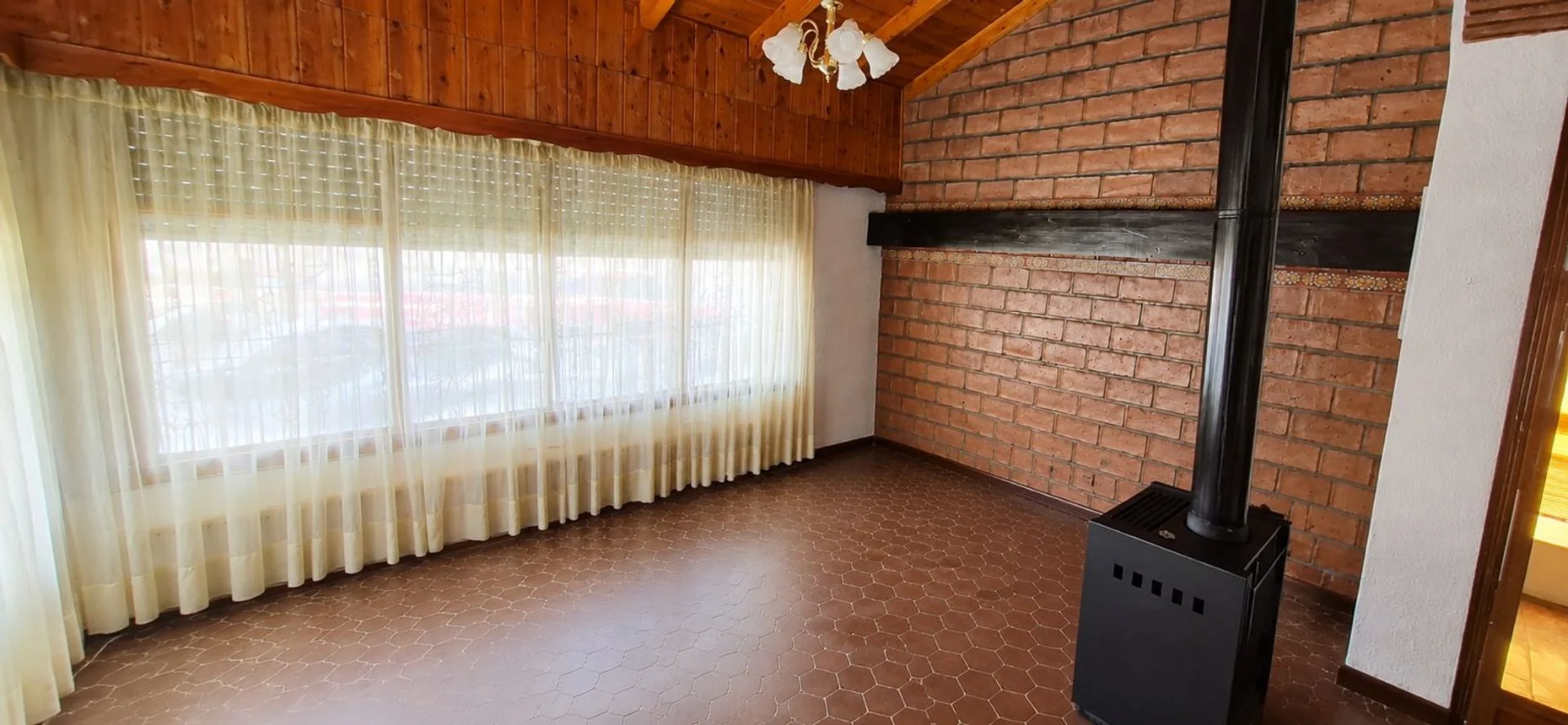 Casa de 7 ambientes en venta en San Carlos de Bariloche, Rolando 800, foto 5