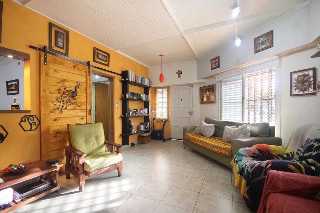 CASA EN VENTA LOTE PROPIO EXCELENTE ESTADO