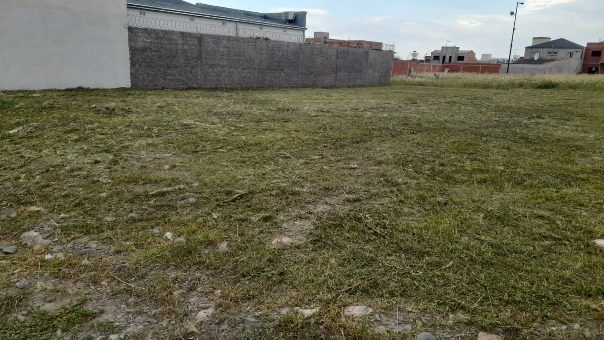 VENTA TERRENO ESQUINA VIA AURELIA ZONA AEROPUERTO — foto 2