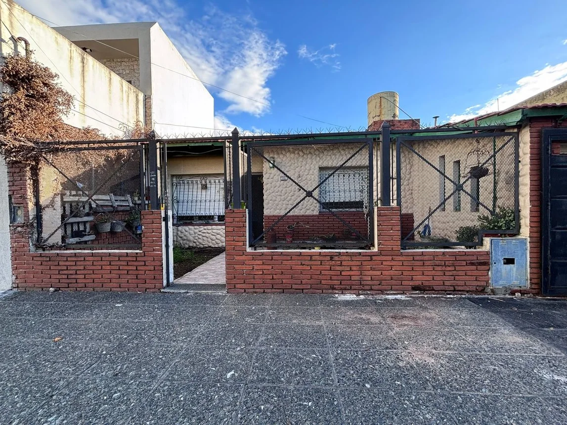 Casa en venta en Lomas del Mirador, Pringles 3000