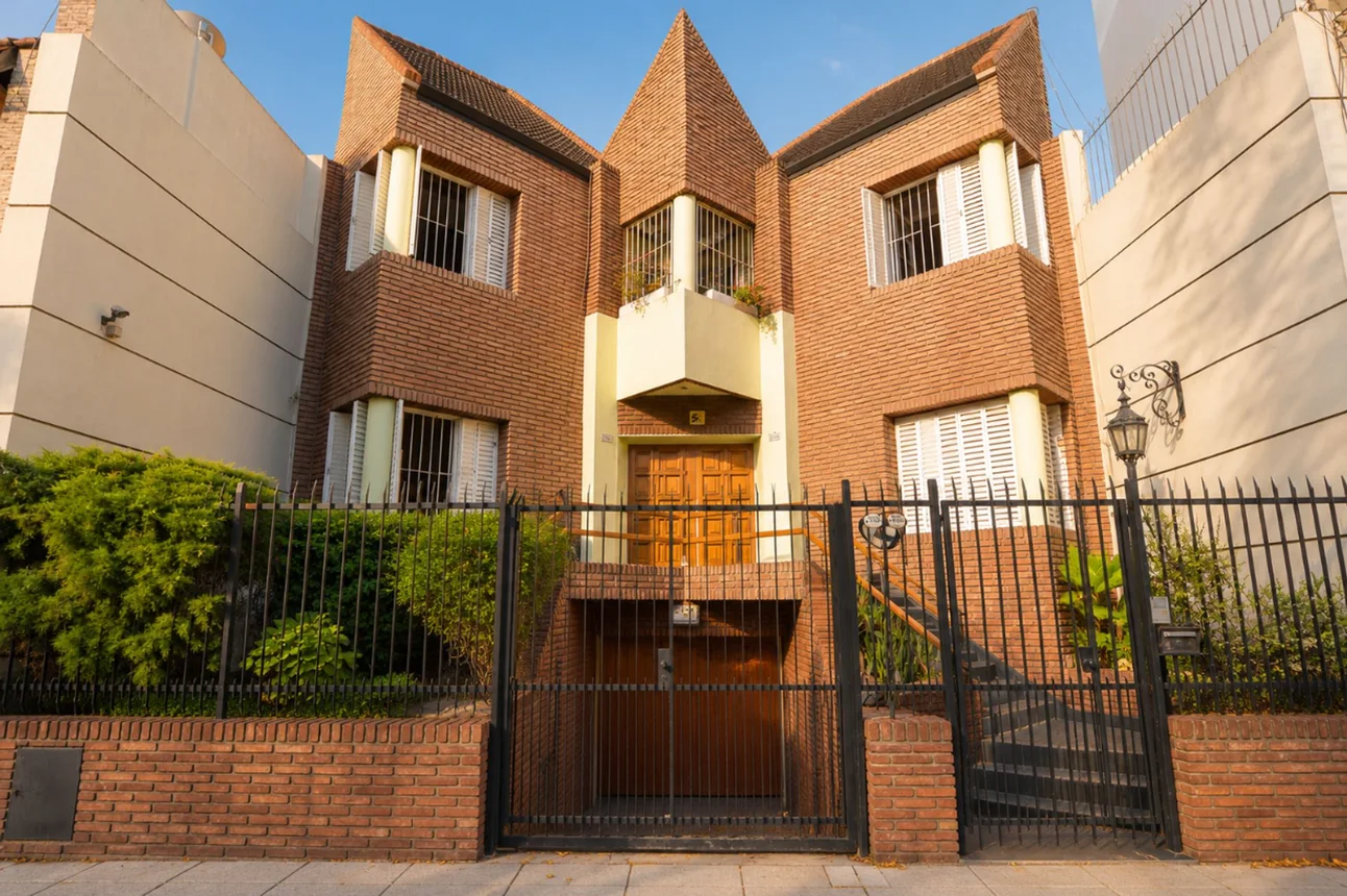 Casa tríplex en venta en Boedo