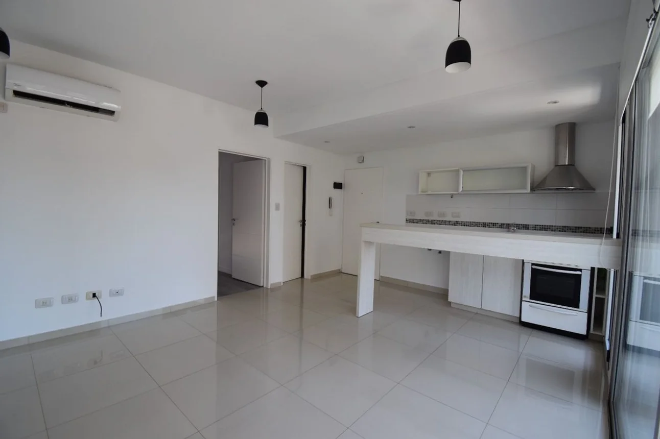 Venta dpto 2 amb con cochera quilmes centro, foto 2