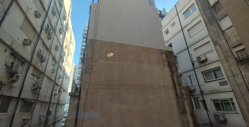 EN ALQUILER MONOAMBIENTE RECOLETA RETIRO