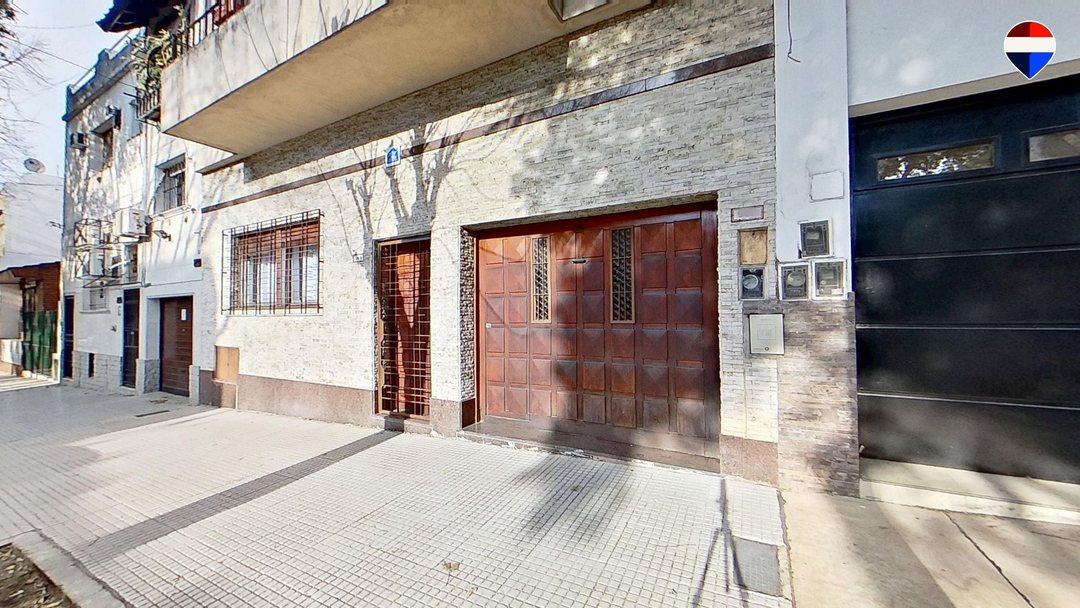 CASA EN VENTA 5 AMB FLORES / IDEAL TRES FAMILIAS!