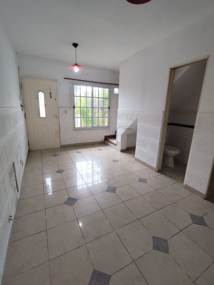 Foto 7 — VENTA DUPLEX QUILMES APTO CREDITO JARDIN Y COCHERA