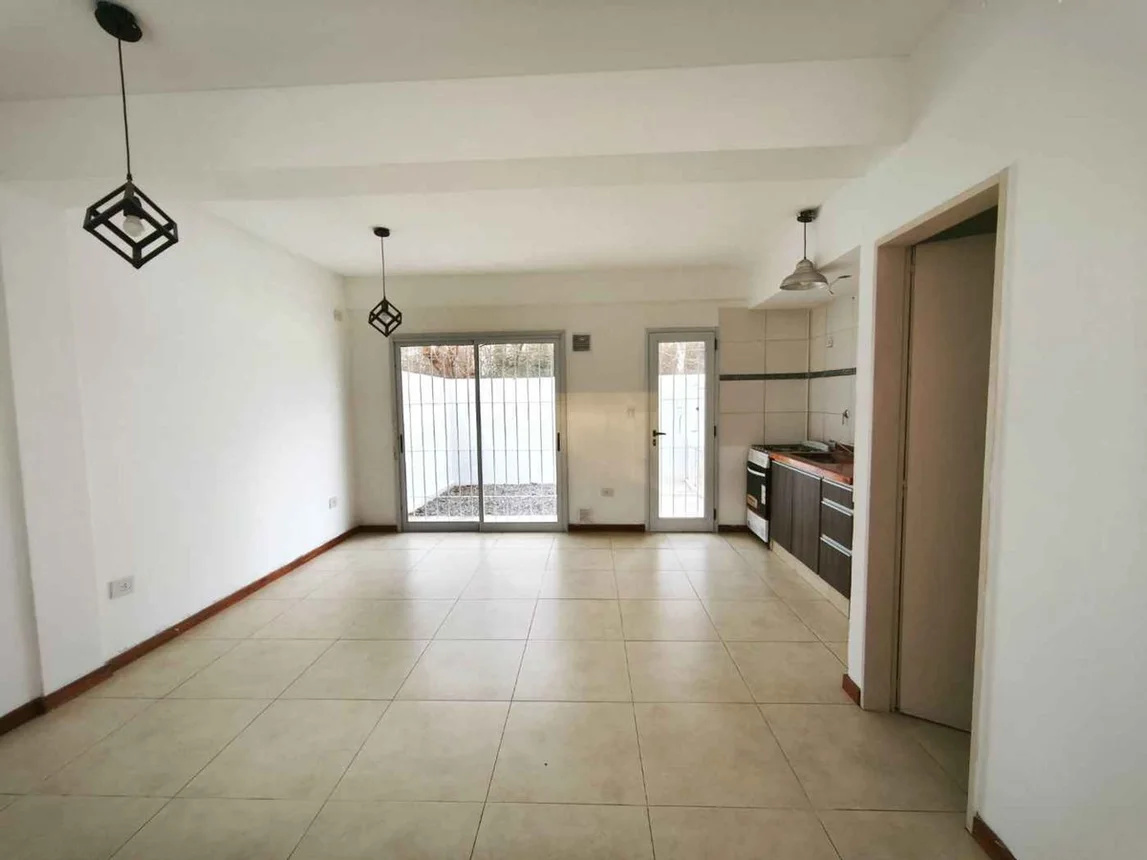 Casa dúplex de 3 ambientes en venta en La Plata, 143 E/ 63 y 64 1500, foto 5
