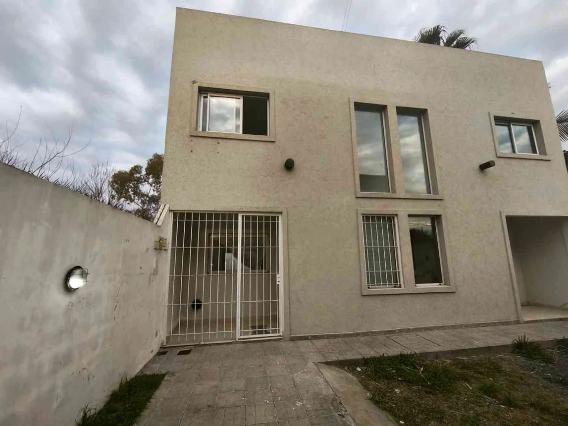 Casa dúplex de 3 ambientes en venta en La Plata, 143 E/ 63 y 64 1500, foto 3