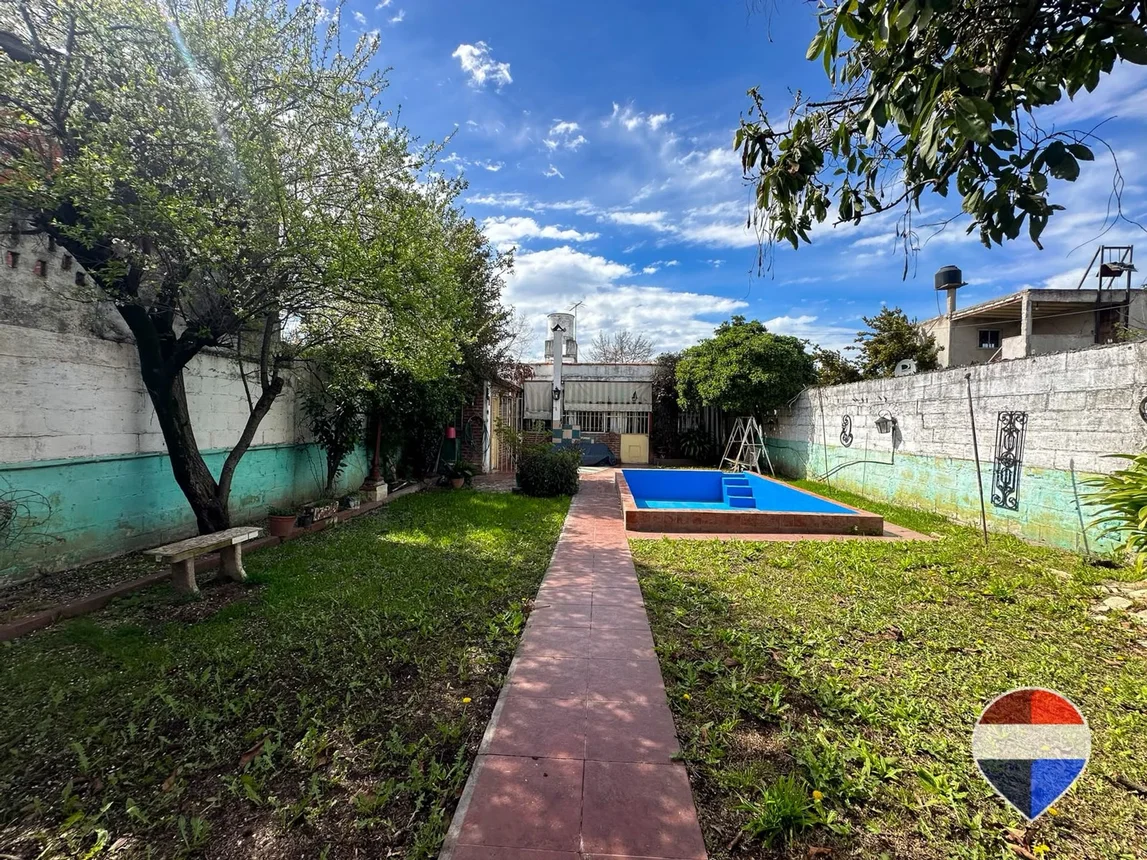 Casa de 3 ambientes en venta en Monte Grande, Dinamarca 1500, foto 2