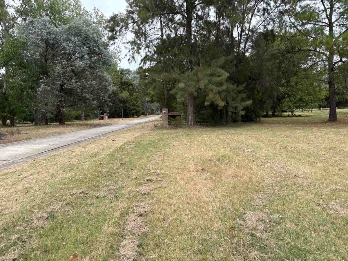 Foto 12 — LOTE 833M2 EN VENTA EN SAINT THOMAS CENTRO PERMUTA