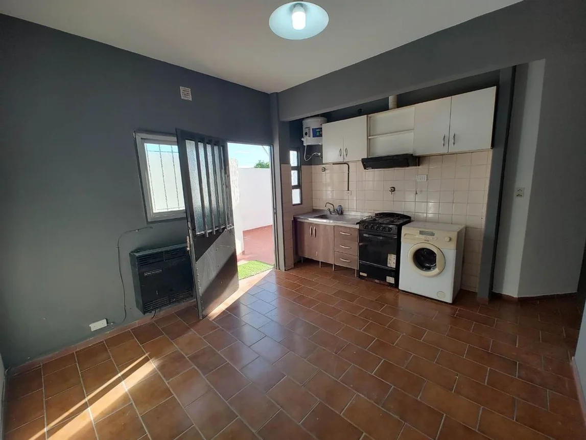 Departamento en alquiler en Morón, foto 3
