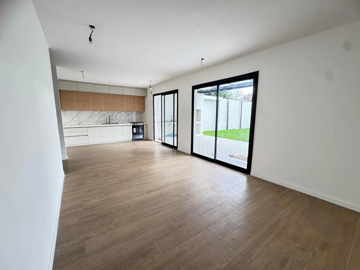 Casa de 4 ambientes en venta en Ituzaingó, General José Artigas 600, foto 2