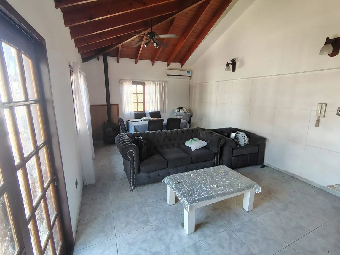 Casa en venta en La Plata, foto 2