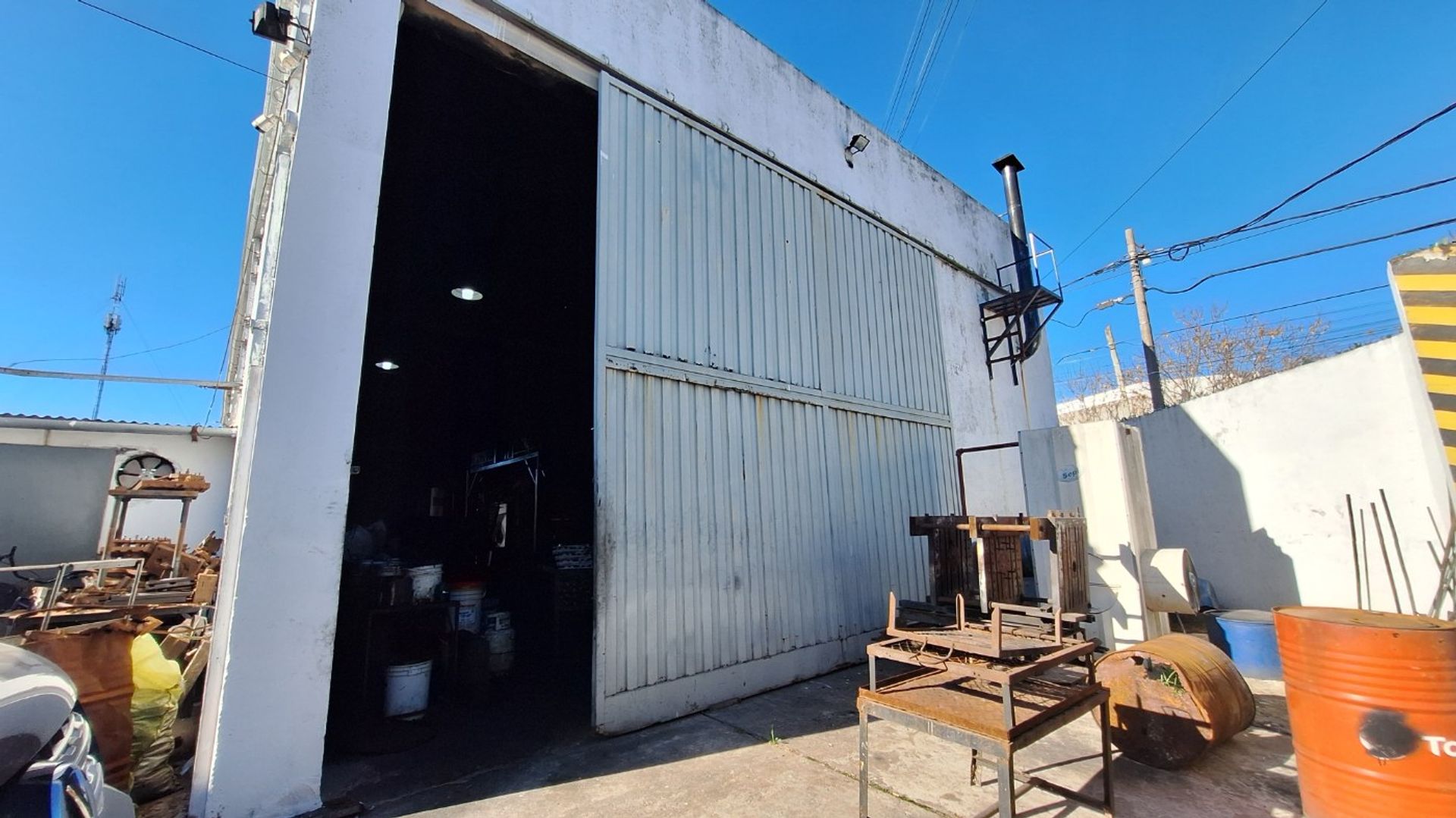 Foto 4 — VENTA GALPÓN DEPÓSITO TALLER MERLO SUR