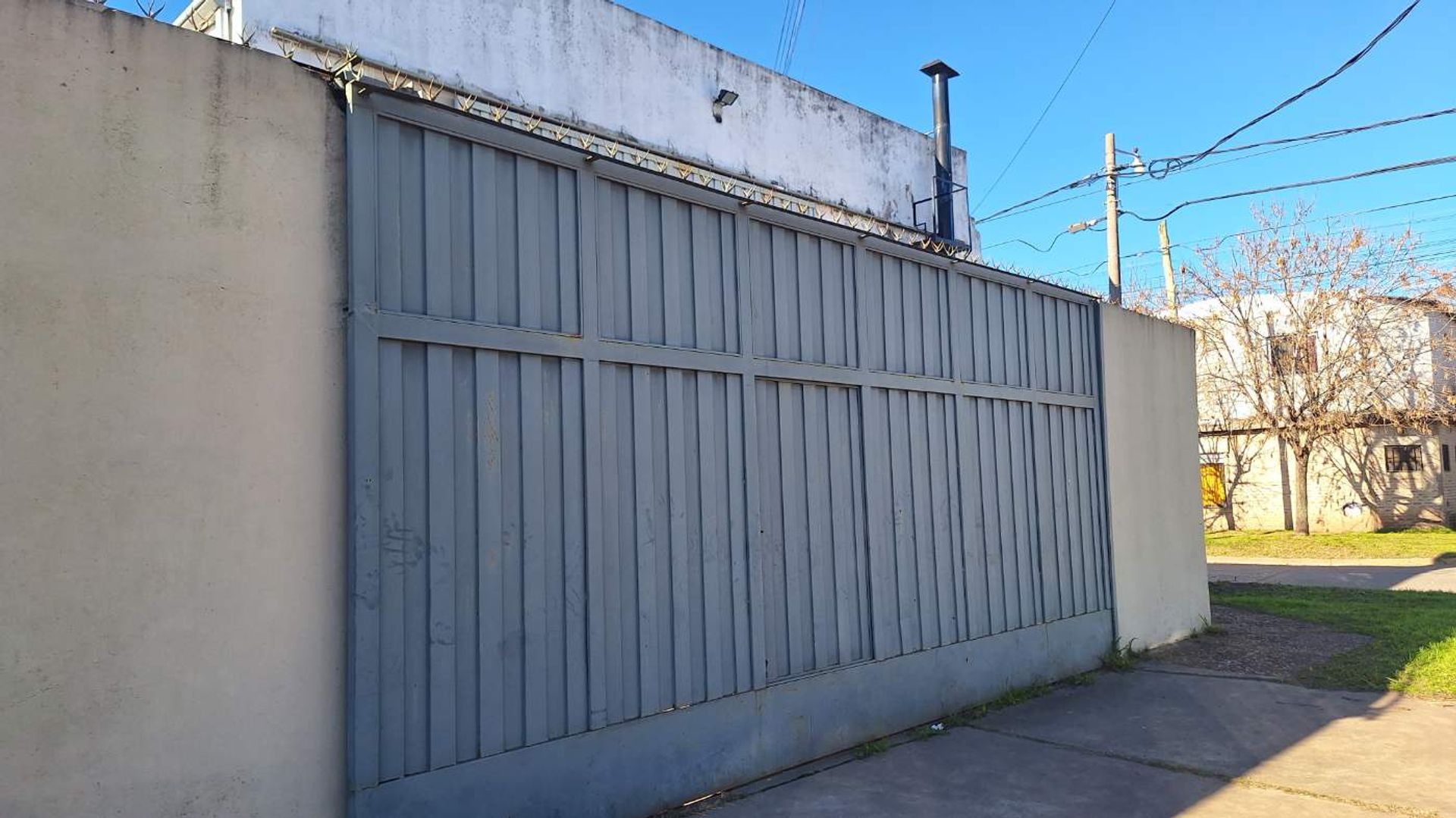 Foto 11 — VENTA GALPÓN DEPÓSITO TALLER MERLO SUR
