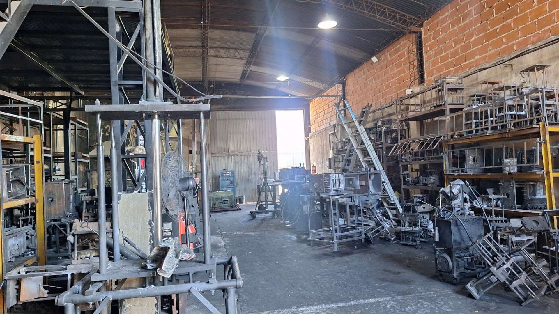 Foto 14 — VENTA GALPÓN DEPÓSITO TALLER MERLO SUR