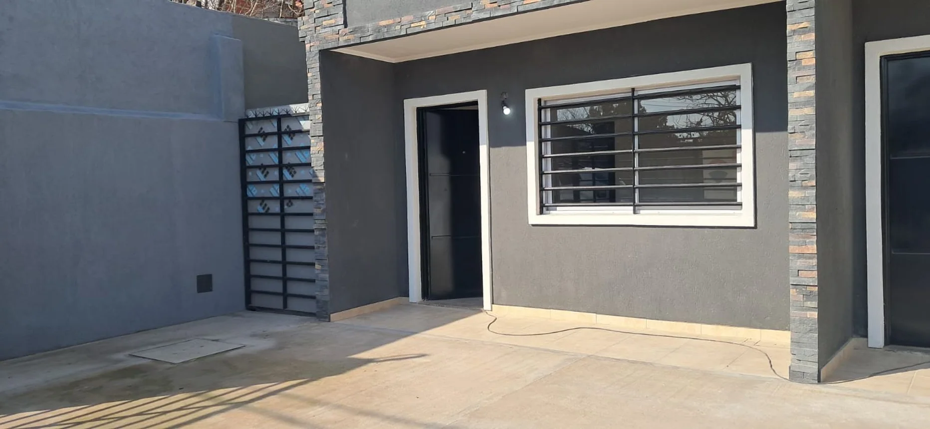 Casa dúplex en venta en Villa Luzuriaga, foto 2