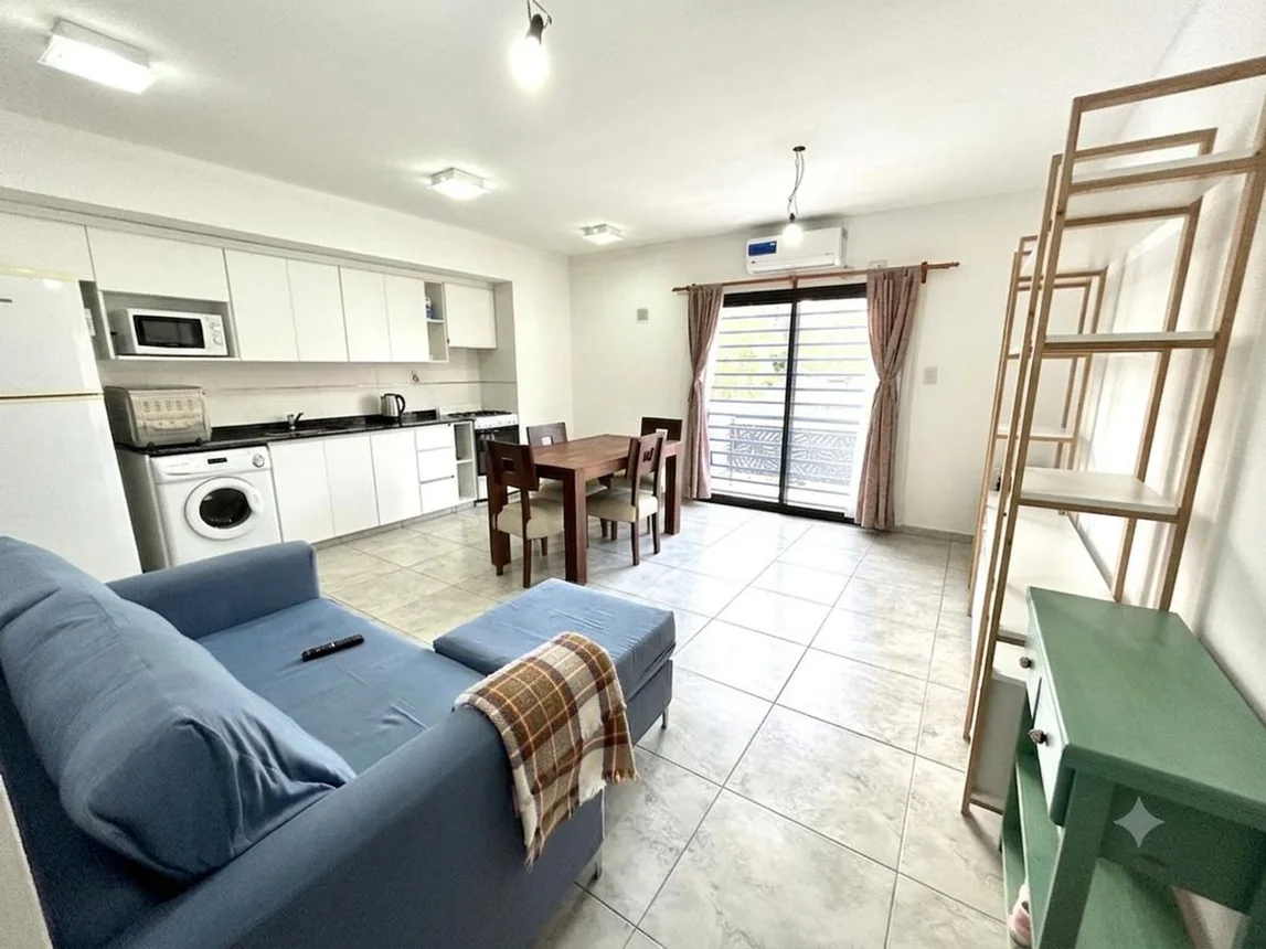 Departamento de 3 ambientes en venta en Lomas de Zamora, Monseñor Piaggio 200