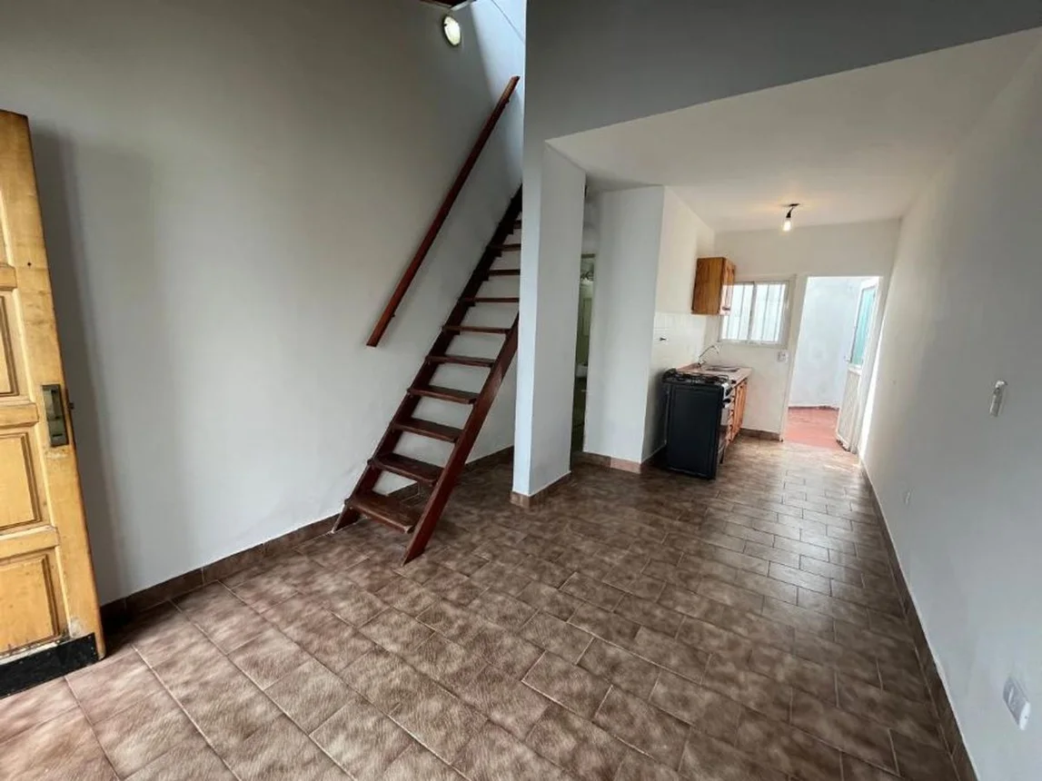 Dúplex de 2 ambientes en venta en Villa Luzuriaga, Entre Ríos 600, foto 4