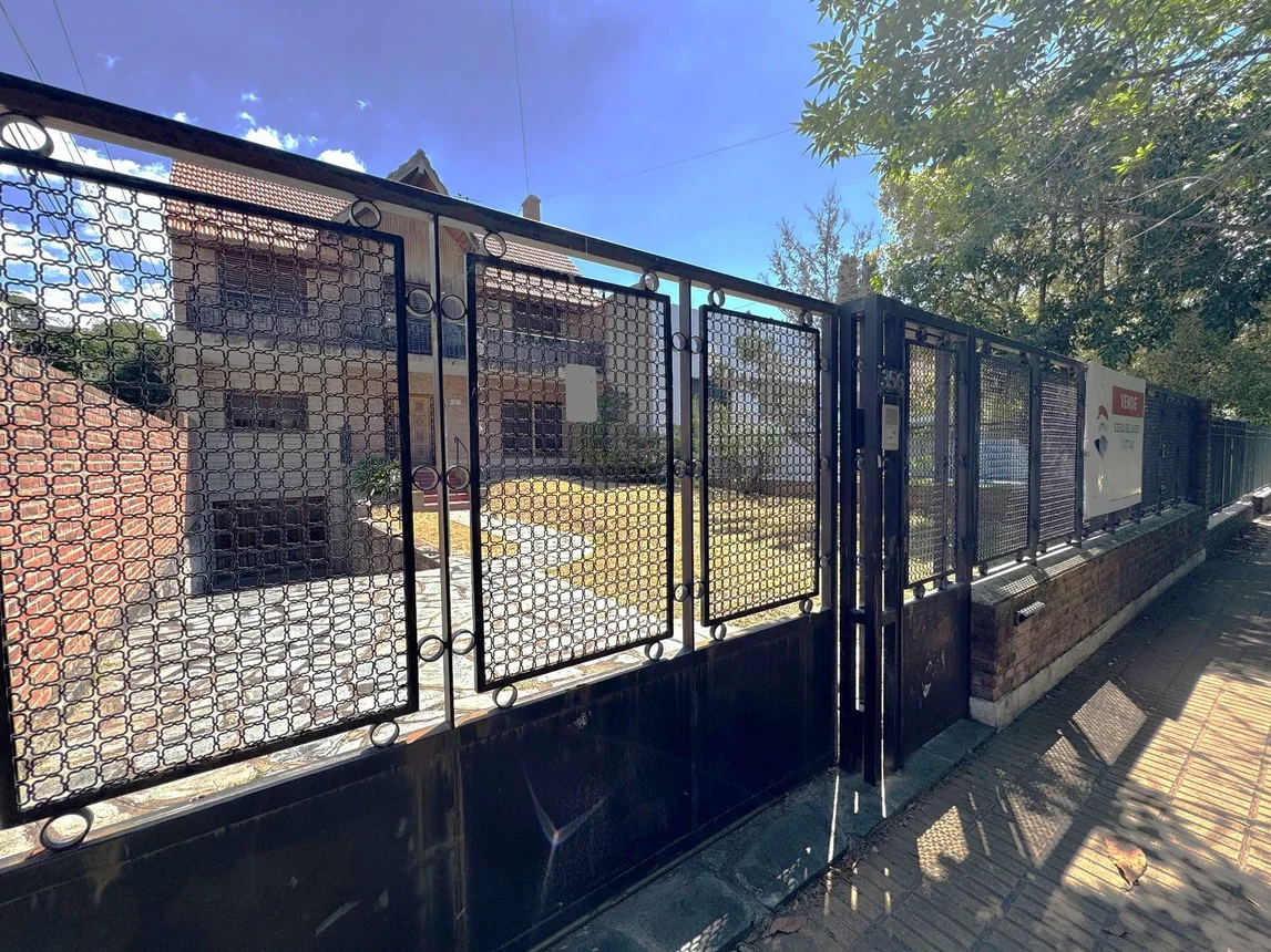 Casa en venta en Adrogué, foto 4