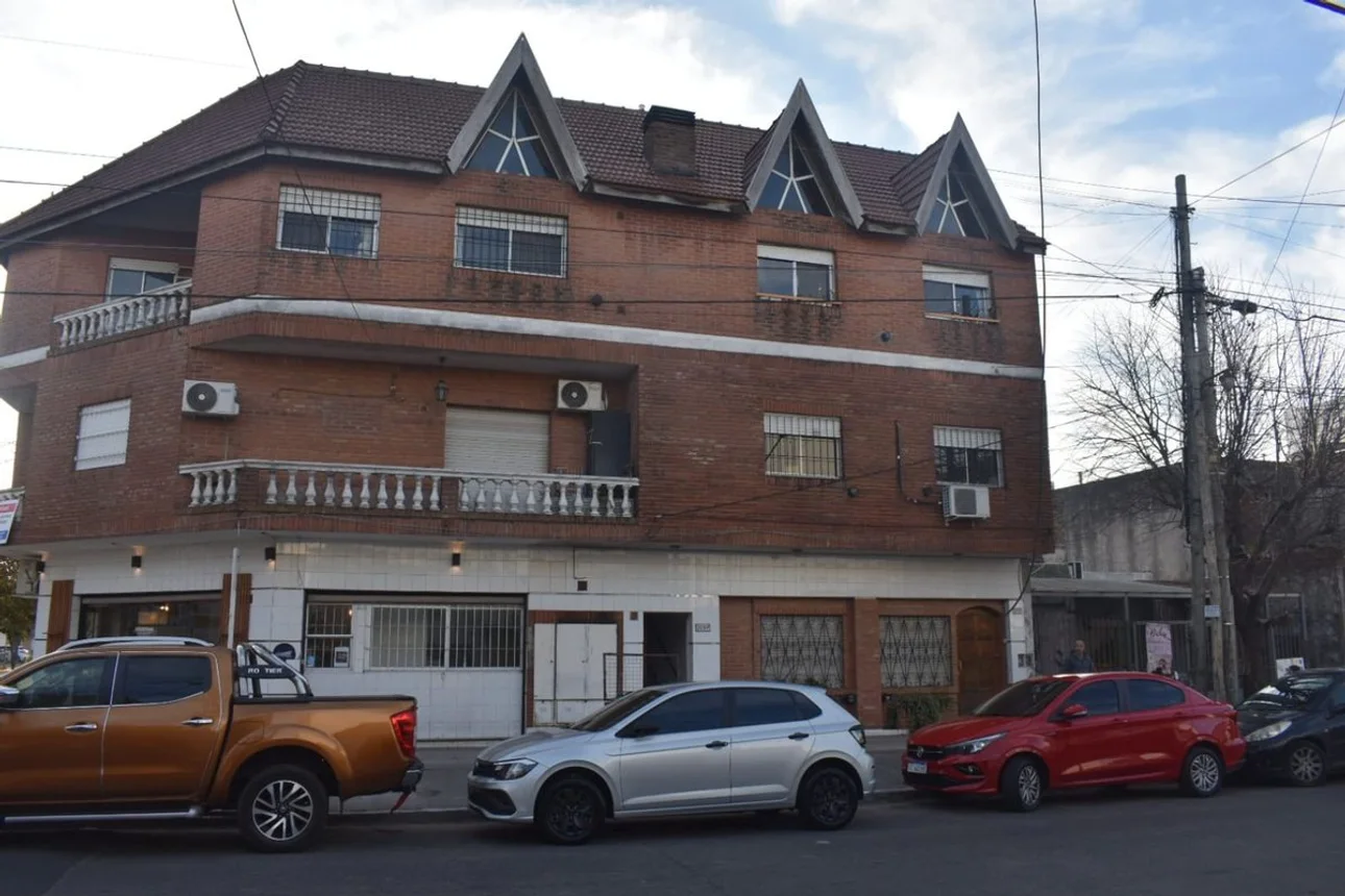 Departamento de 2 ambientes en venta en Villa Luzuriaga, Guido Spano 2000
