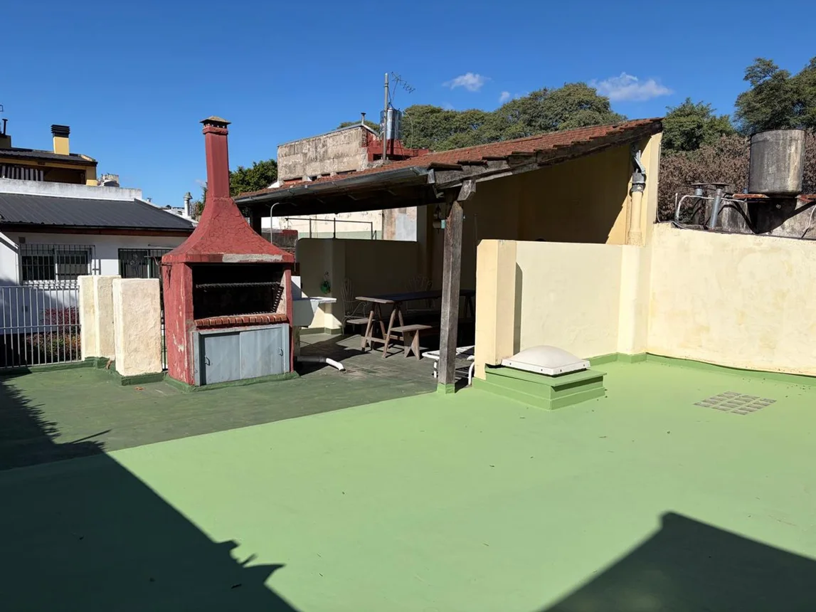 PH de 3 ambientes en venta en Monte Castro, Elpidio González 4300
