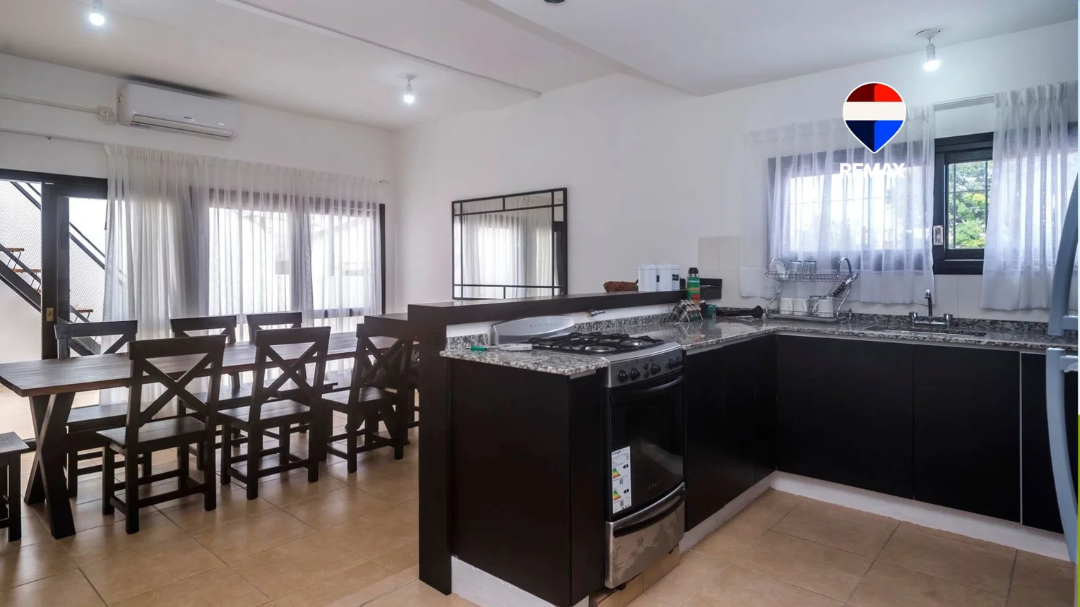 Dúplex de 3 ambientes en venta en Salta, Macrocentro. Avenida San Martín 1400