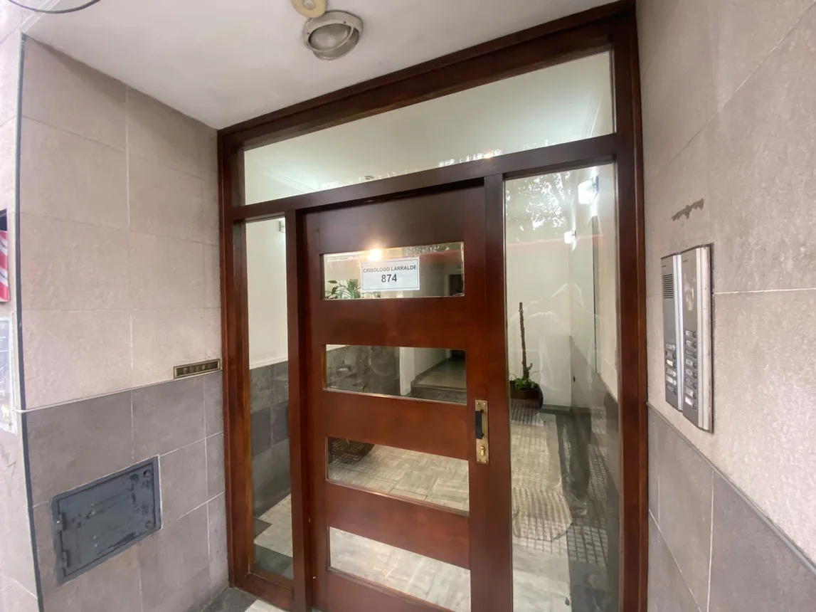 Departamento de 2 ambientes en alquiler en Morón, Crisólogo Larralde 800, foto 5