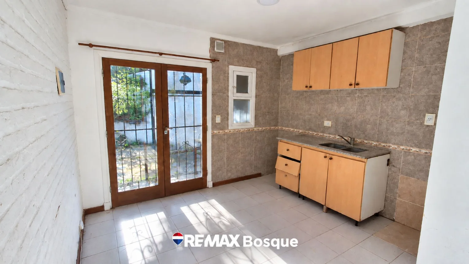 Dúplex de 4 ambientes en venta en Pinamar, General Madariaga 0, foto 5