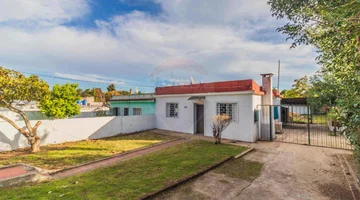 VENTA CASA 2 DORMITORIOS Y APTO BELLA ITALIA