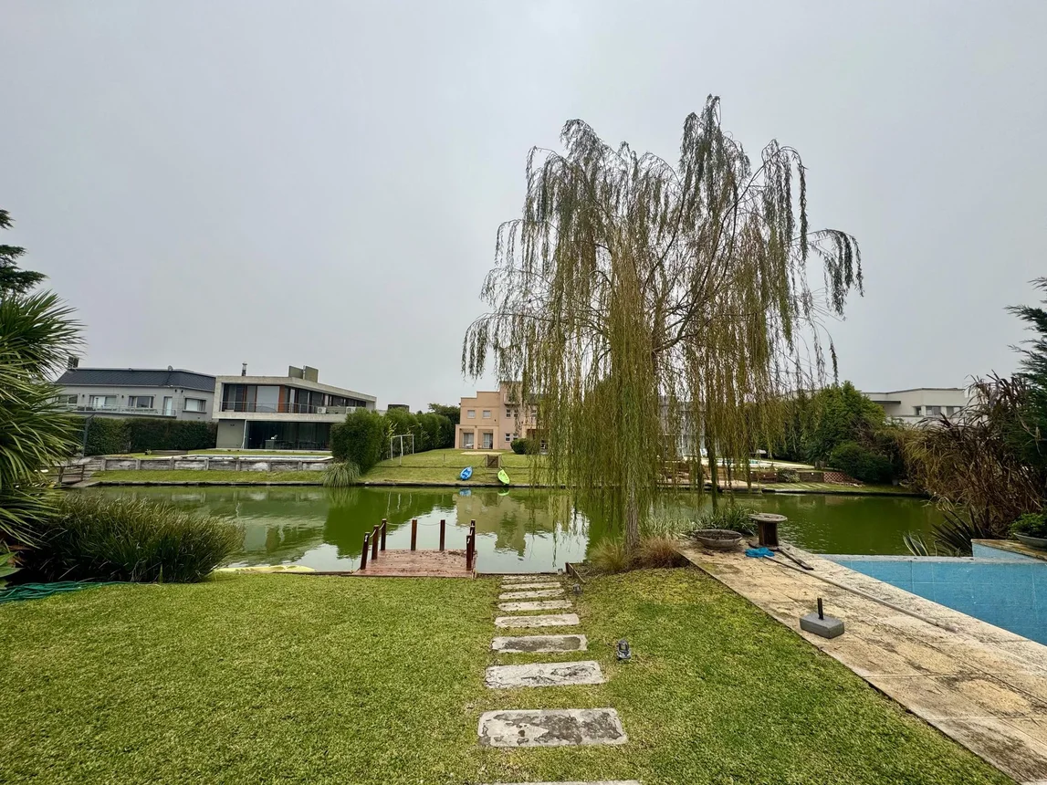 Casa en venta en Quilmes