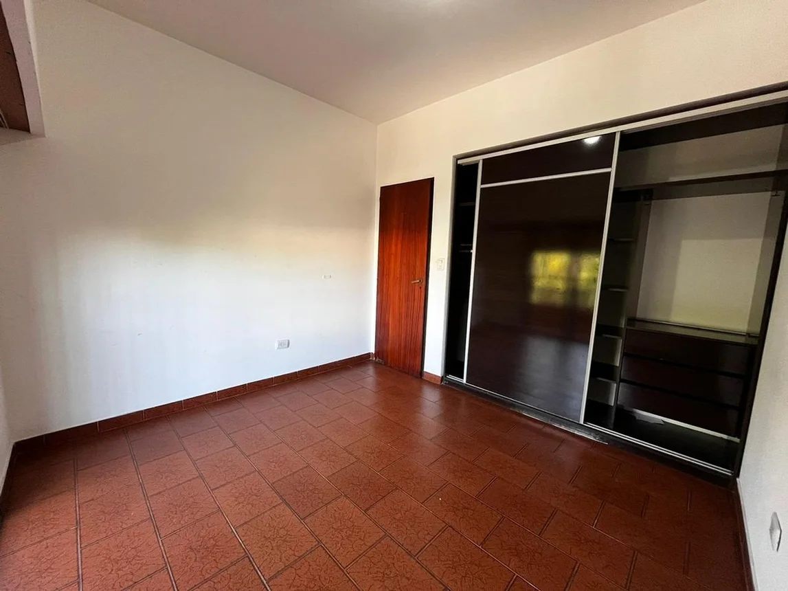 Casa de 4 ambientes en venta en Wilde, San Carlos 800, foto 2