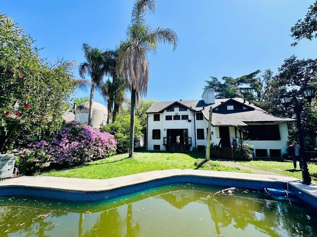 Casa/VENTA/La Horqueta/Gran Jardín/Quincho