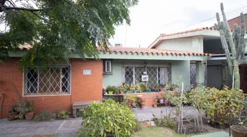 VENTA CASA 2 DORMITORIOS GARGE GALPON SOLYMAR SUR