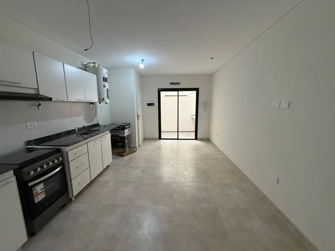 Departamento de 2 ambientes en venta en Valentín Alsina, Doctor Ricardo Balbín 500, foto 2