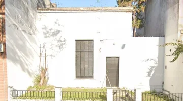 VENTA CASA BELGRANO A RECICLAR.