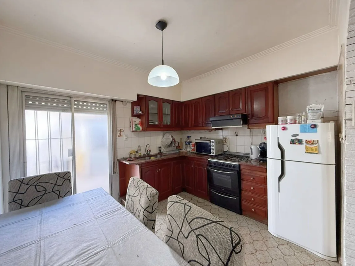 PH de 3 ambientes en venta en Sarandí, Mariano Moreno 4000, foto 3