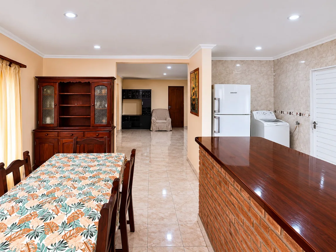 Moderna casa 4 amb con quincho y gran parque, foto 3
