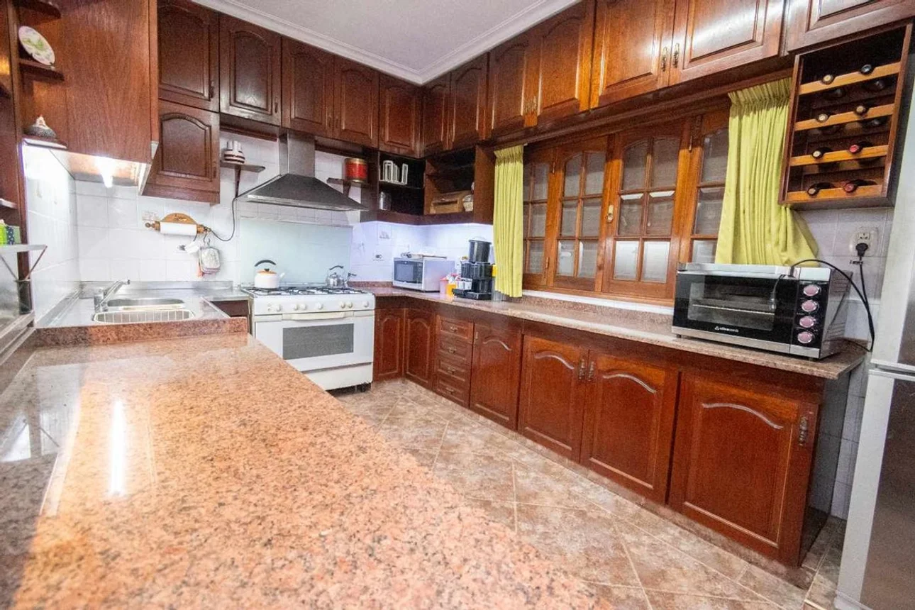 Exclusiva casa en venta con quincho y pileta, foto 5