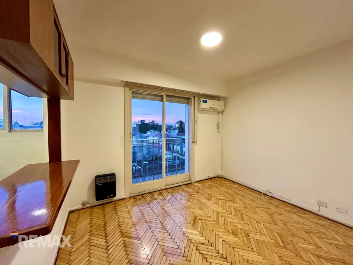 Departamento de 2 ambientes en alquiler en San Isidro, Rivadavia 200, foto 2