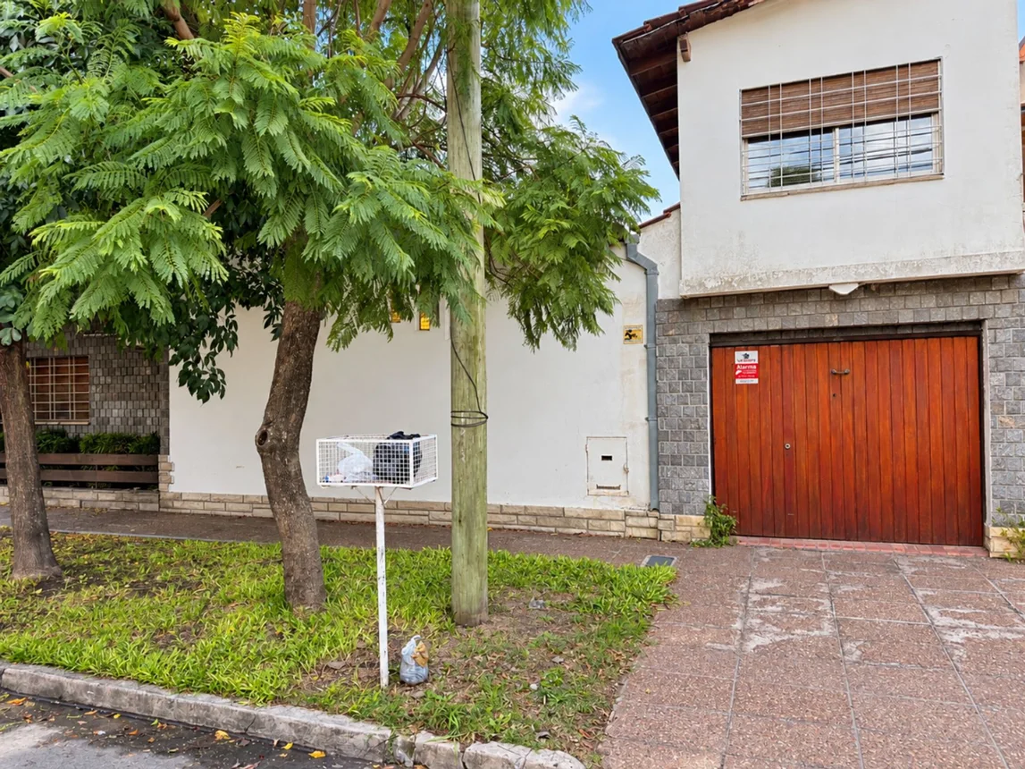 Casa de 4 ambientes en venta en Castelar, Benito Villanueva 1900, foto 2