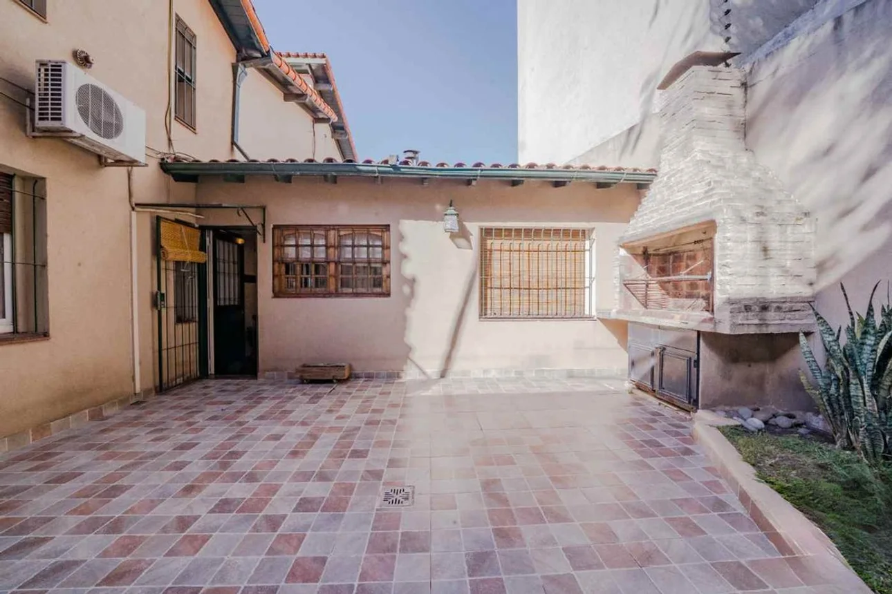 Casa de 6 ambientes en venta en Haedo, Pisco 0, foto 4