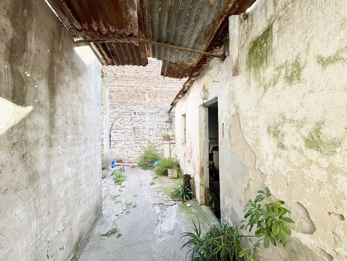 Casa de 6 ambientes en venta en La Tablada, José C. Paz 600, foto 4
