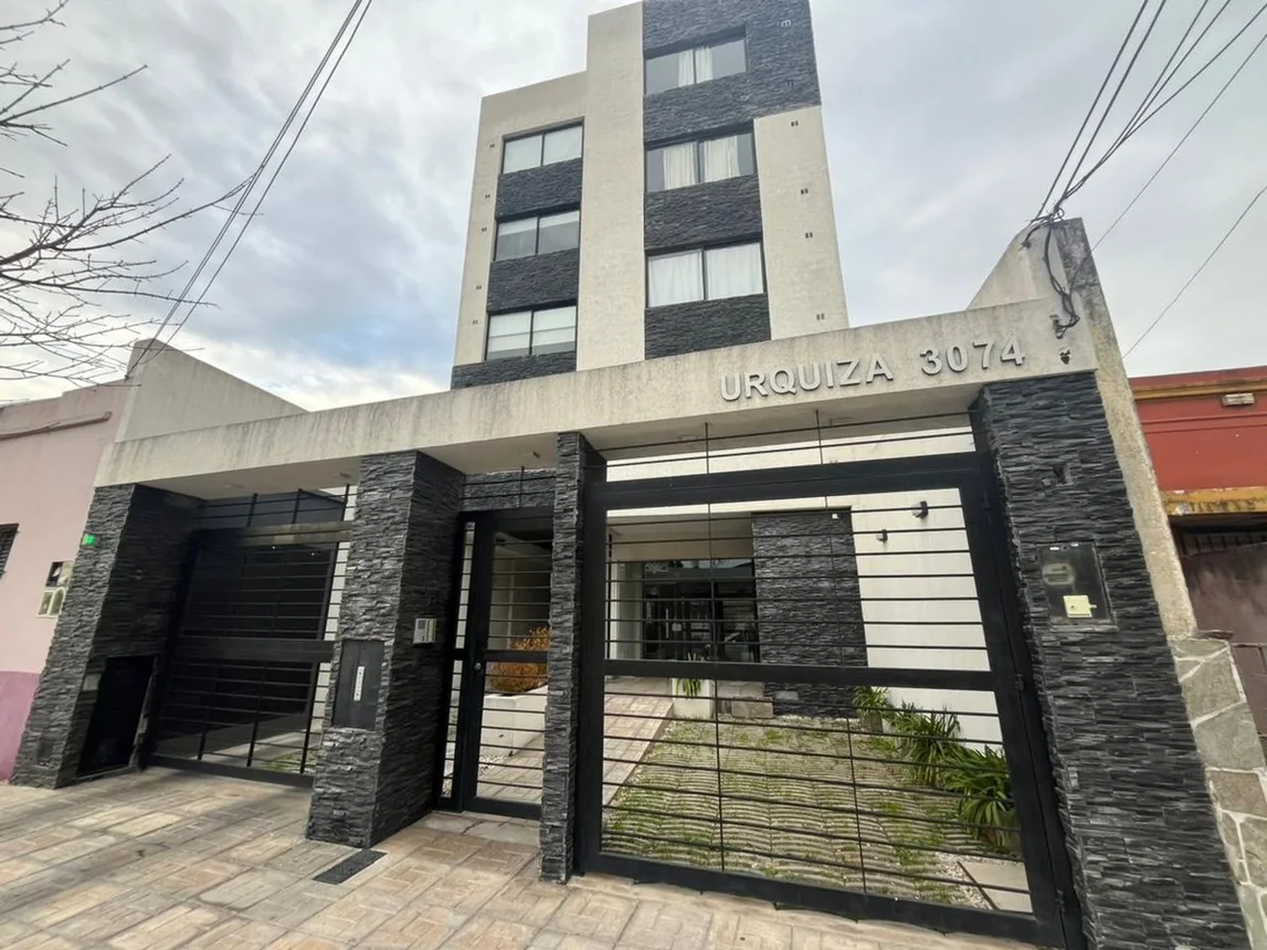 Departamento en alquiler en Lanús Oeste, Presidente Urquiza 3000